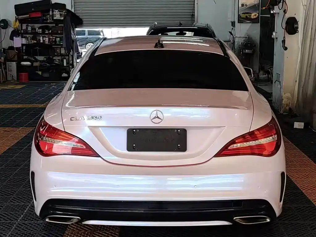Mercedes-Benz CLA 2018 CLA 200 Fashion