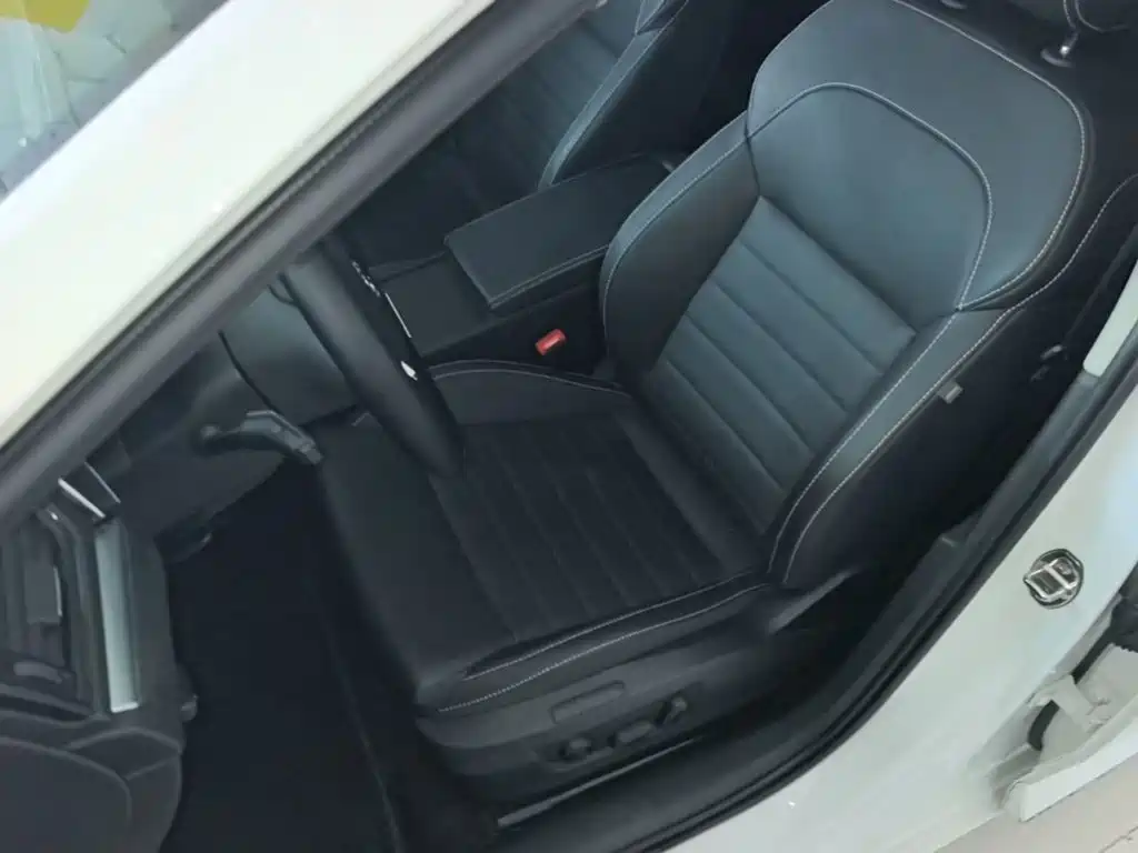 Skoda Superb — миниатюра 15