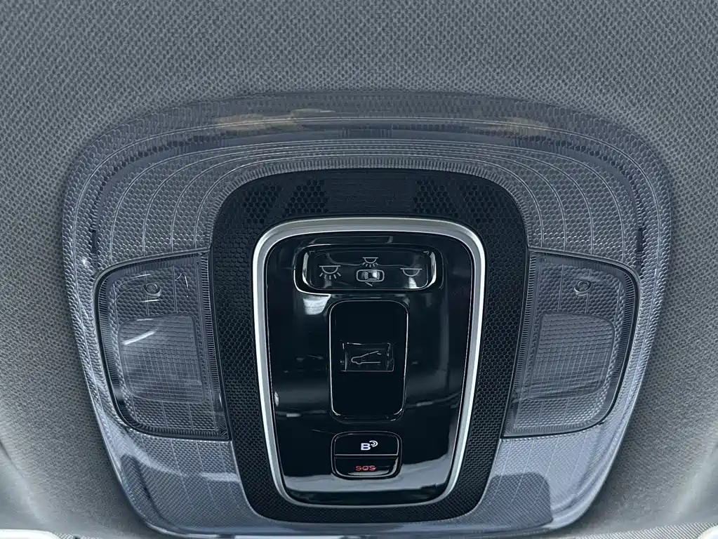Hyundai Elantra — миниатюра 17