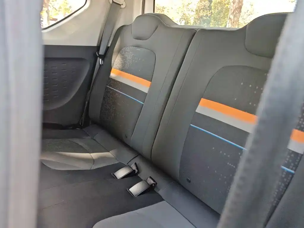 Wuling MINIEV — миниатюра 17