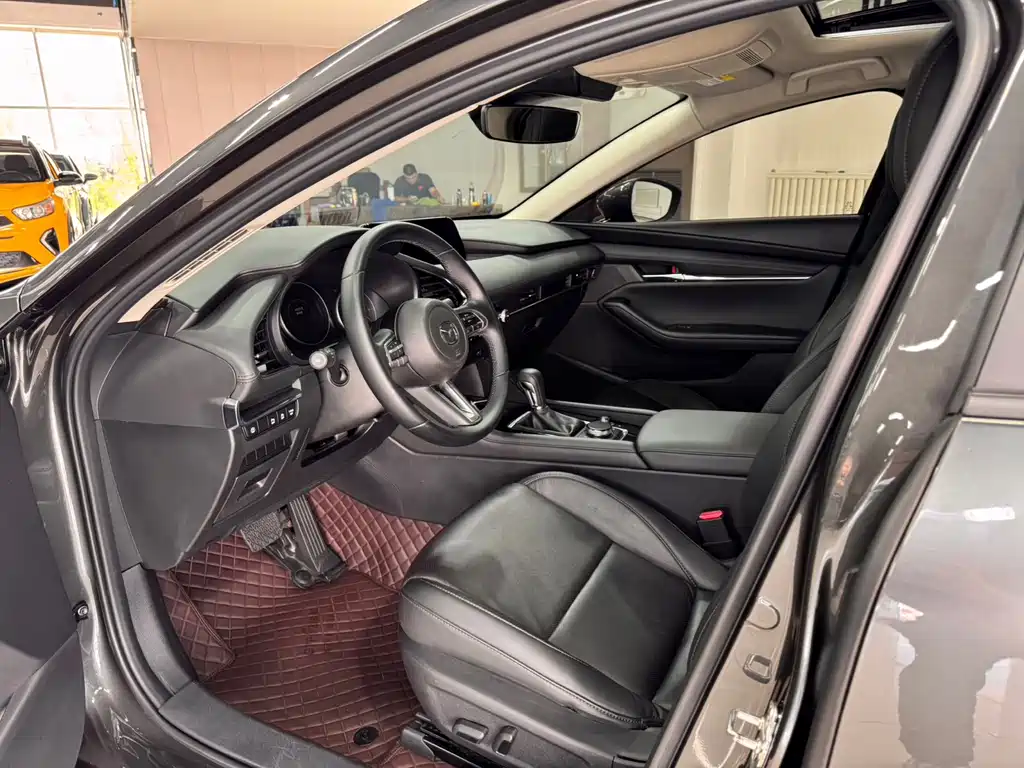 Mazda 3 Axela — миниатюра 7