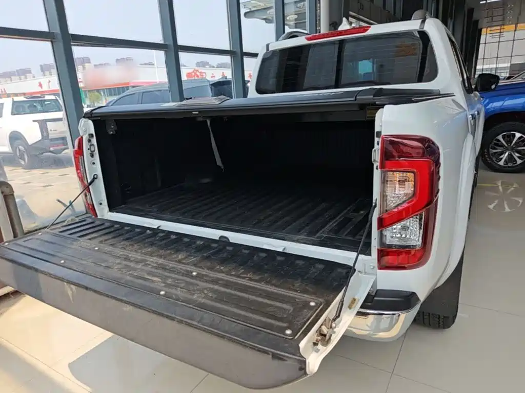 Nissan Navara — миниатюра 19