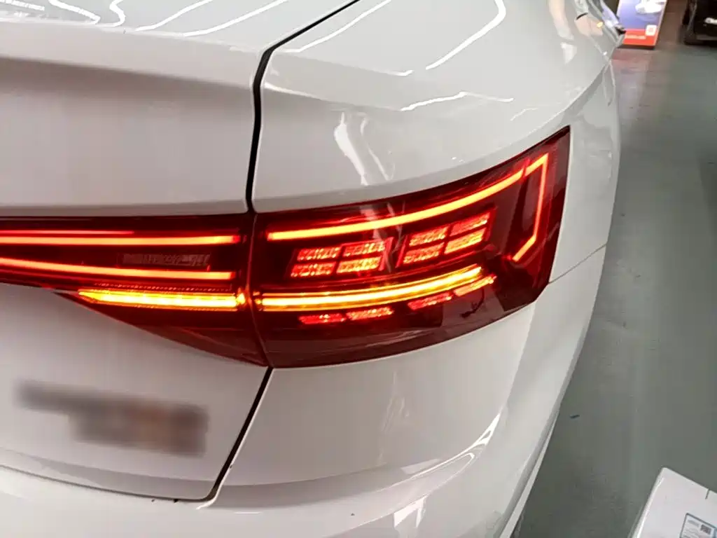 Volkswagen Sagitar — миниатюра 8