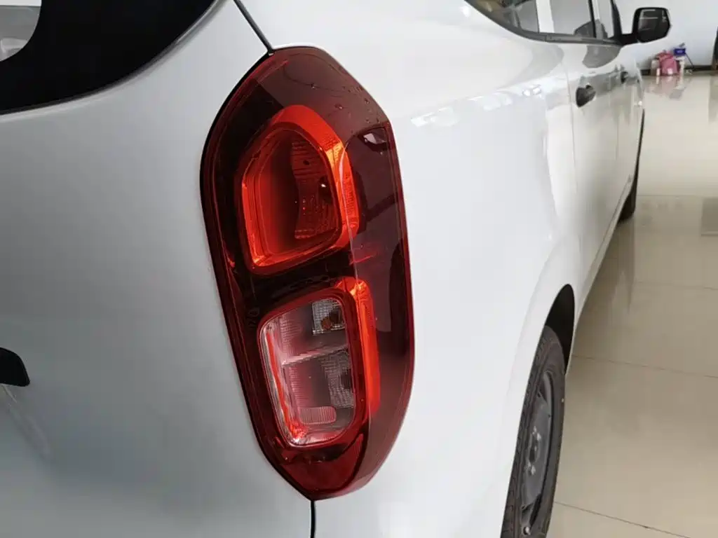 Wuling Hongguang EV — миниатюра 24