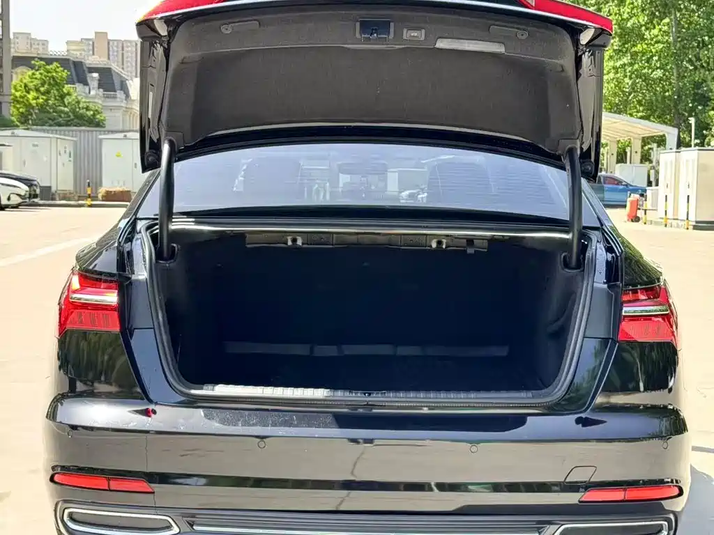 Audi A6L 2021 40 TFSI Luxury