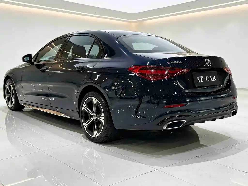 Mercedes-Benz C-Class — миниатюра 11