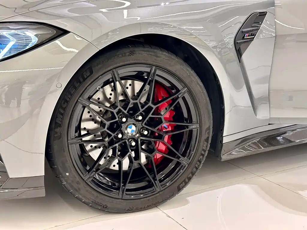 BMW M4 — миниатюра 8