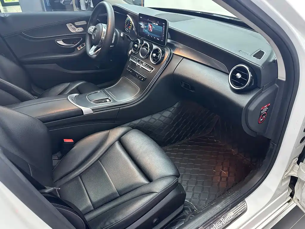 Mercedes-Benz C-Class — миниатюра 9