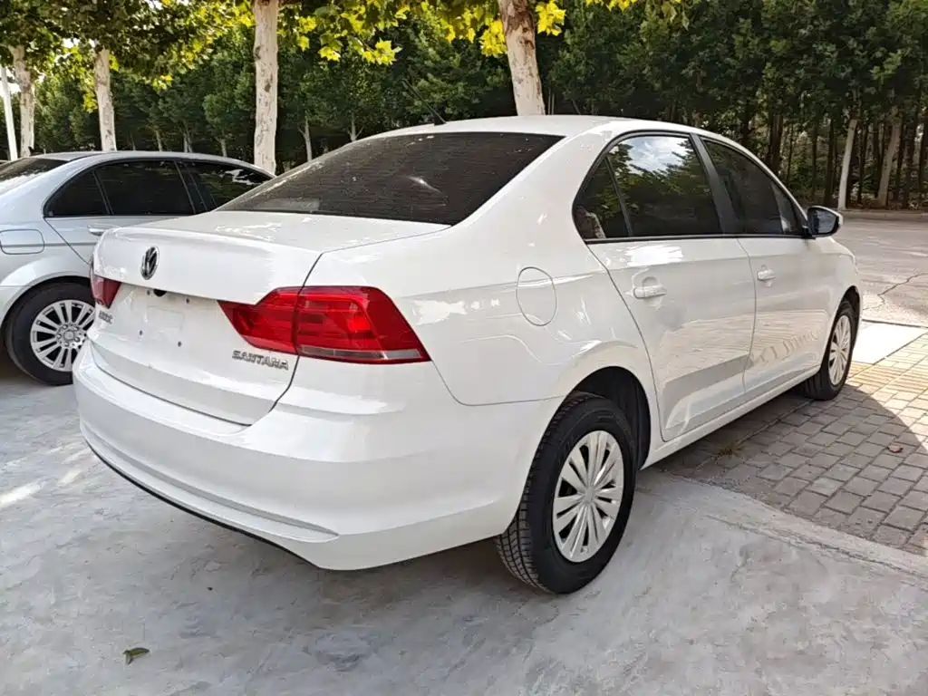 Volkswagen Santana — миниатюра 7