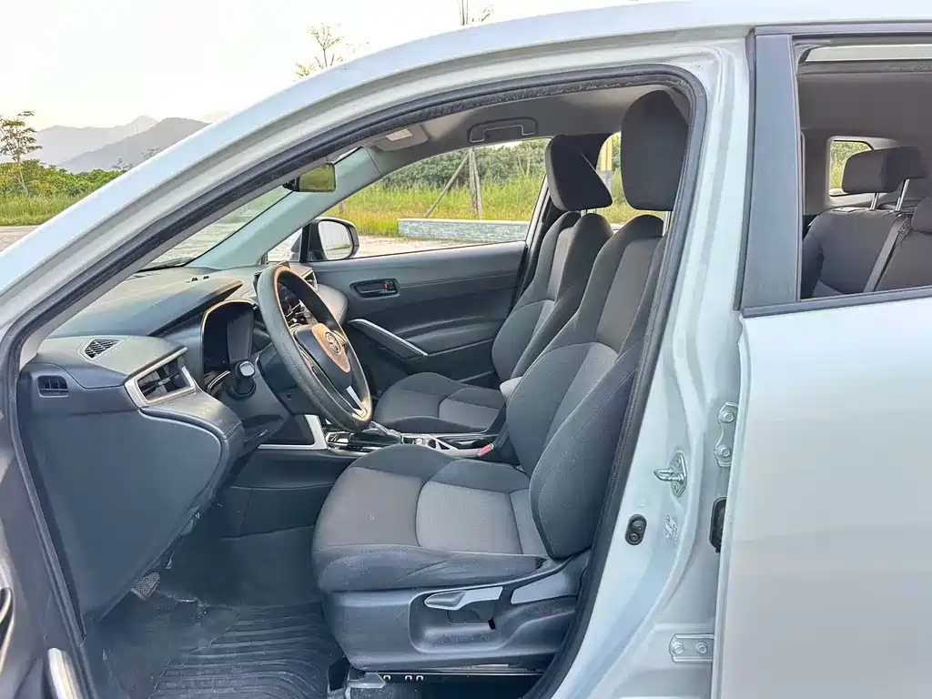 Toyota Frontlander — миниатюра 23