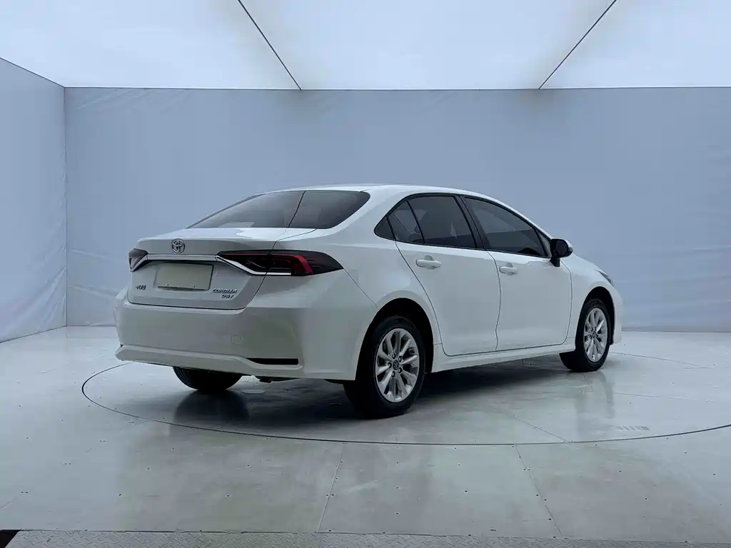 Toyota Corolla — миниатюра 4