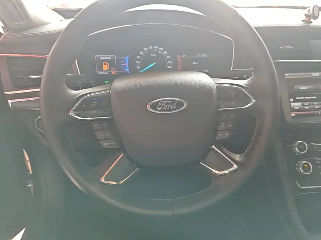 Ford Taurus — миниатюра 11