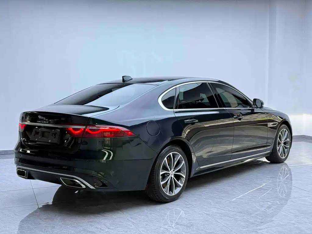 Jaguar XFL — миниатюра 11