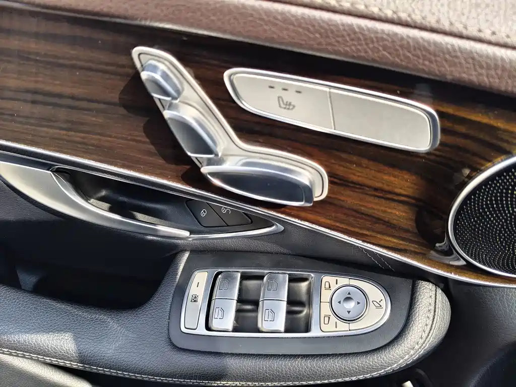 Mercedes-Benz GLC — миниатюра 16