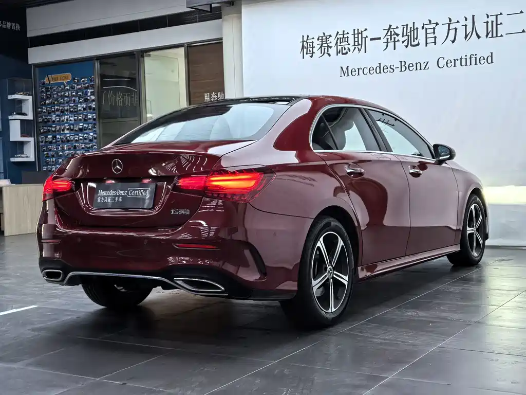 Mercedes-Benz A-Class — миниатюра 3