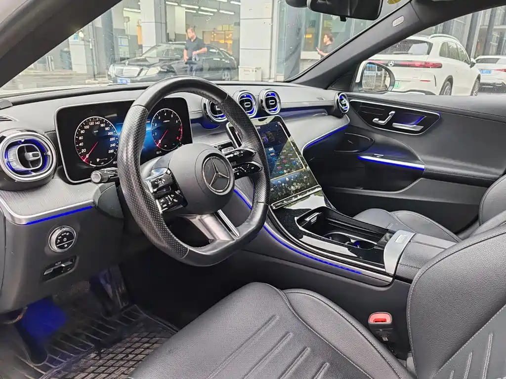 Mercedes-Benz C-Class — миниатюра 10