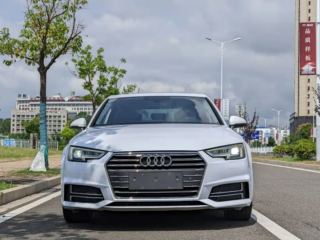 Audi A4L — миниатюра 2
