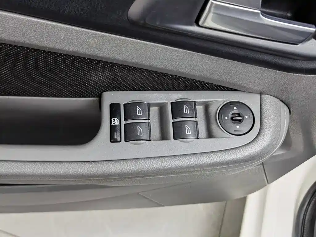 Ford Focus — миниатюра 9
