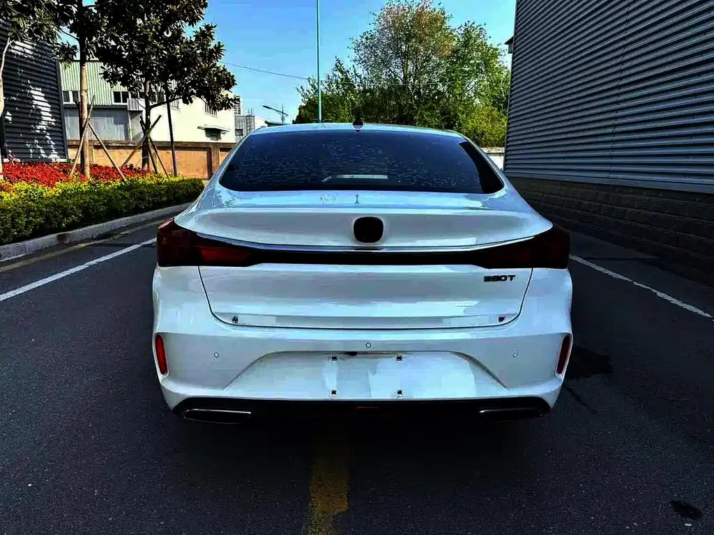 Changan Eado — миниатюра 6