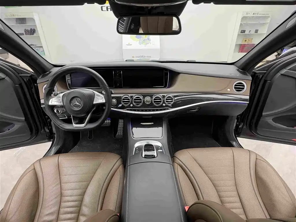 Mercedes-Benz S-Class — миниатюра 12