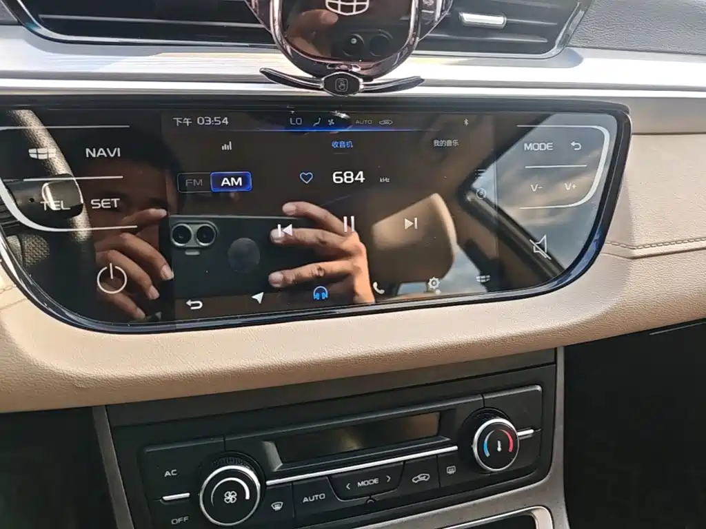 Geely Emgrand — миниатюра 13