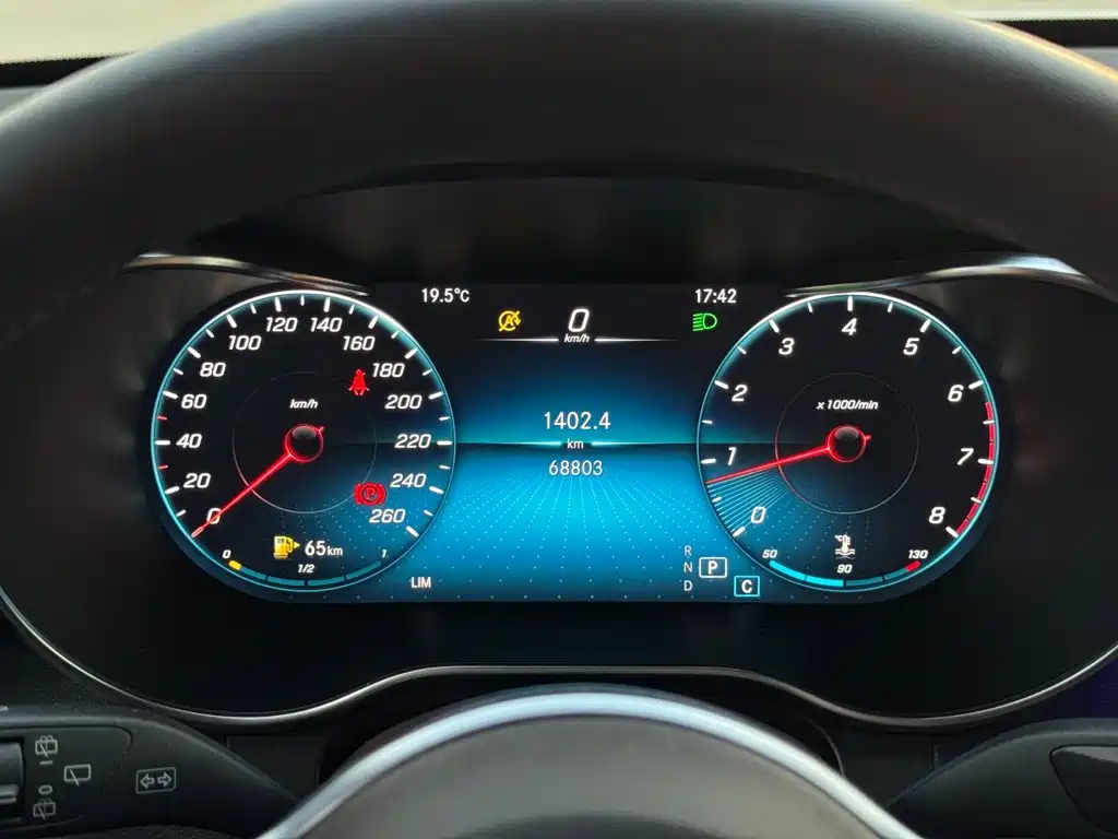 Mercedes-Benz GLC — миниатюра 12