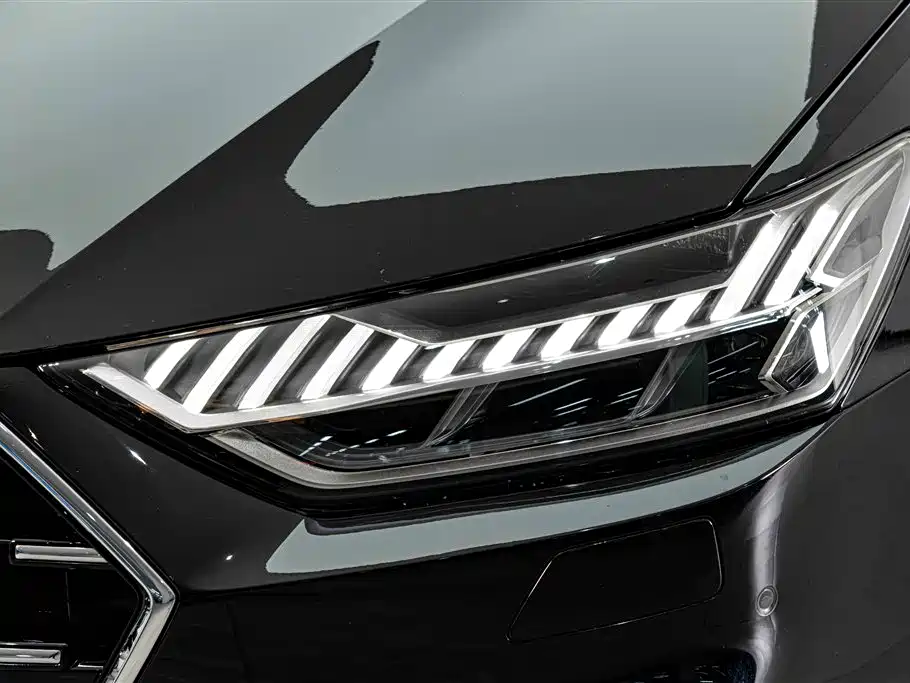Audi A7L — миниатюра 4