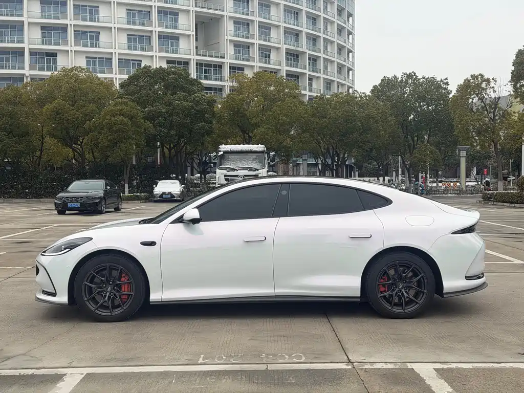 ZHIJI AUTOMOBILE ZHIJI L6