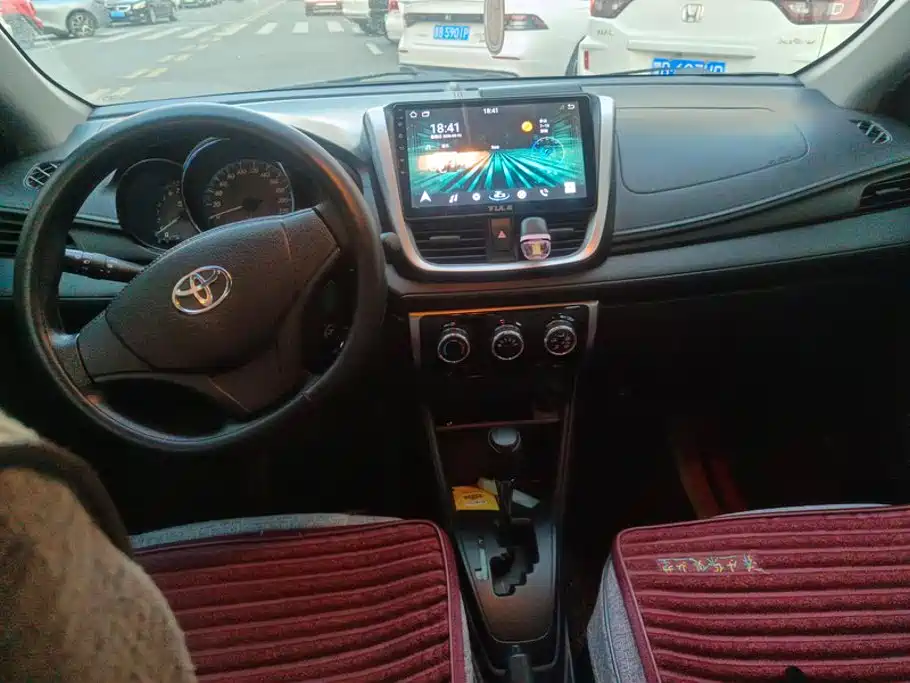 Toyota Yaris L — миниатюра 12