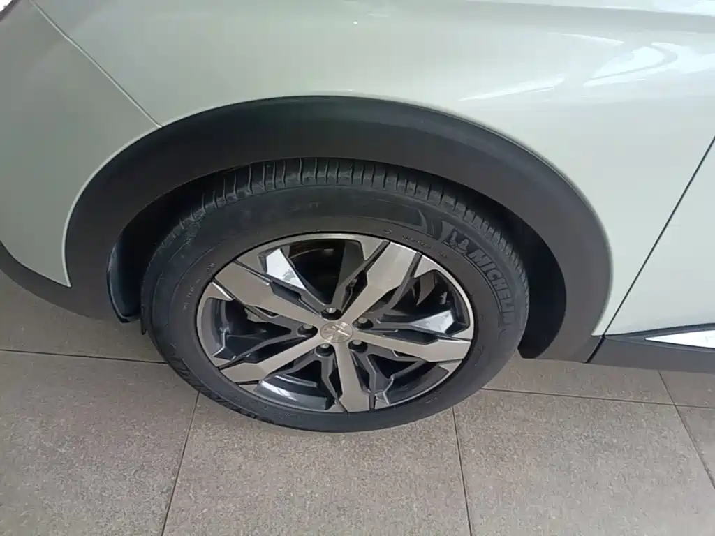 Peugeot 4008 — миниатюра 23