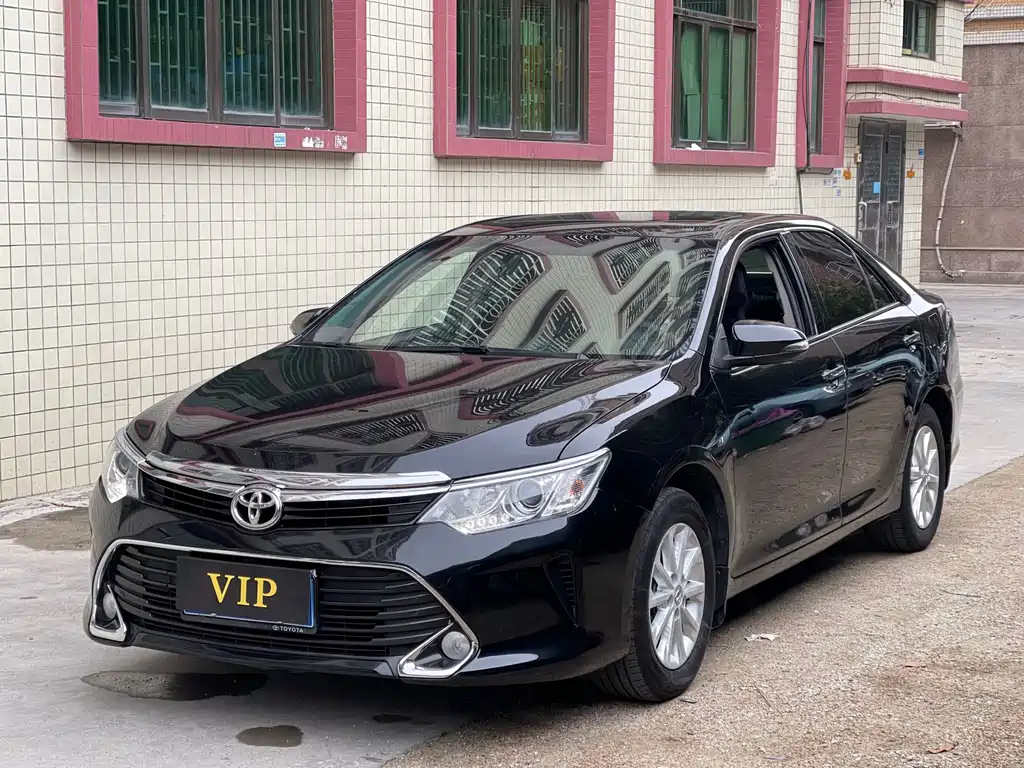 Toyota Camry 2017