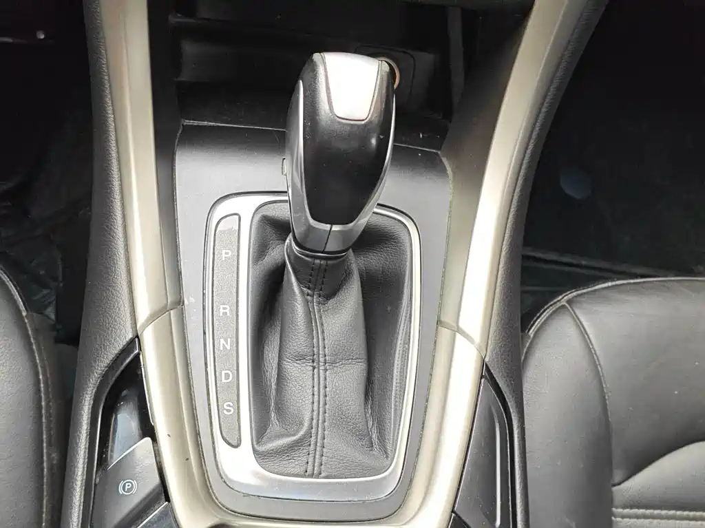 Ford Mondeo — миниатюра 18