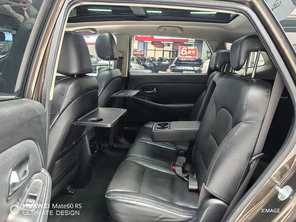 Kia Carens — миниатюра 5