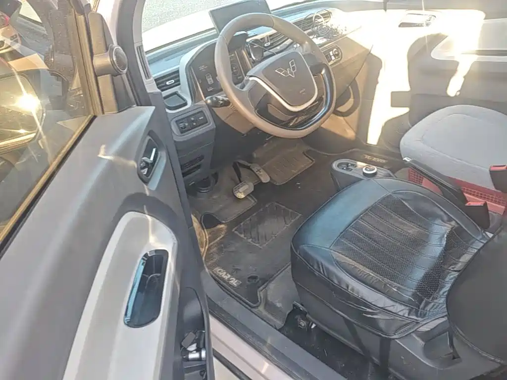 Wuling MINIEV — миниатюра 16