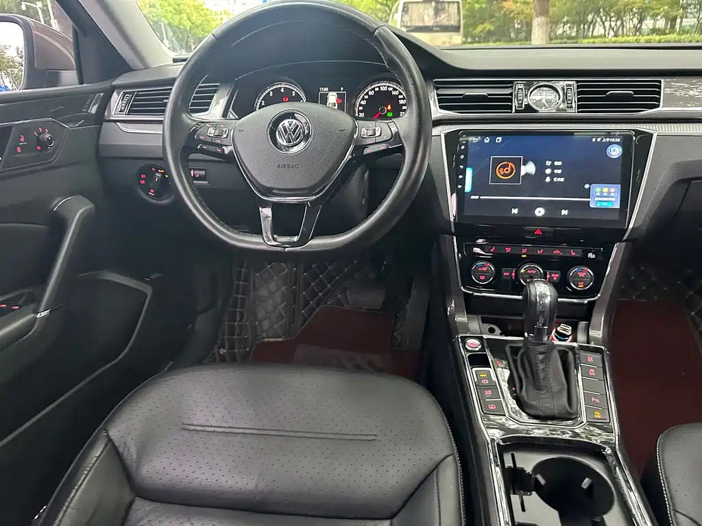 Volkswagen Passat — миниатюра 10
