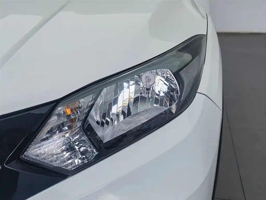 Honda Vezel 2015 1.5L CVT Comfort