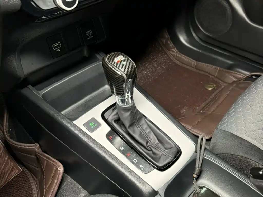 Honda Fit — миниатюра 6