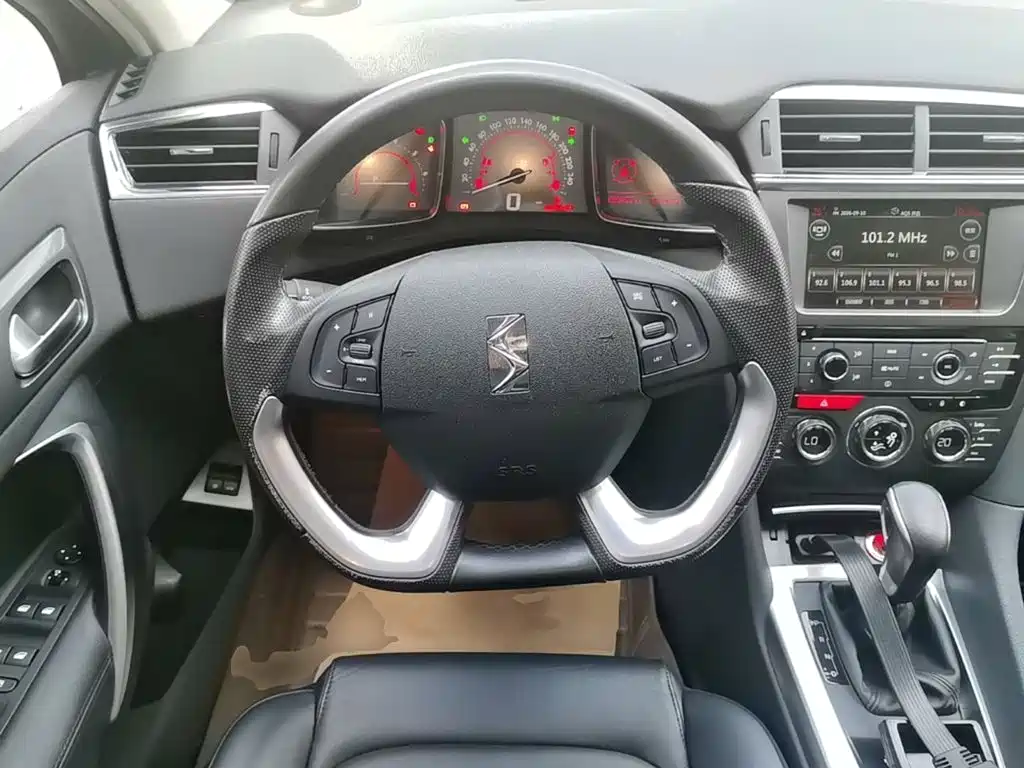 DS DS 6 — миниатюра 11