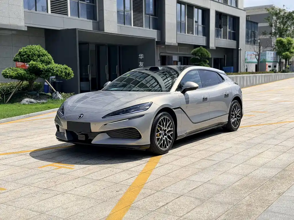 Denza Denza Z9GT