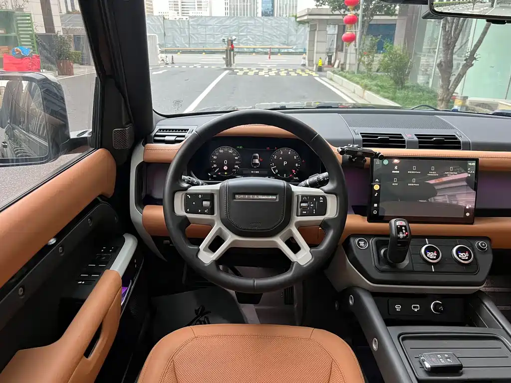 Land Rover Defender — миниатюра 9