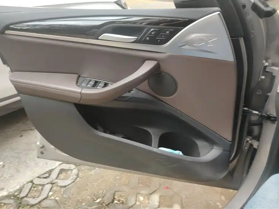 BMW iX3 2021 Lead
