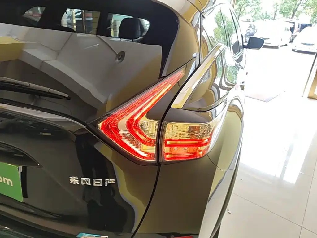 Nissan Murano — миниатюра 8