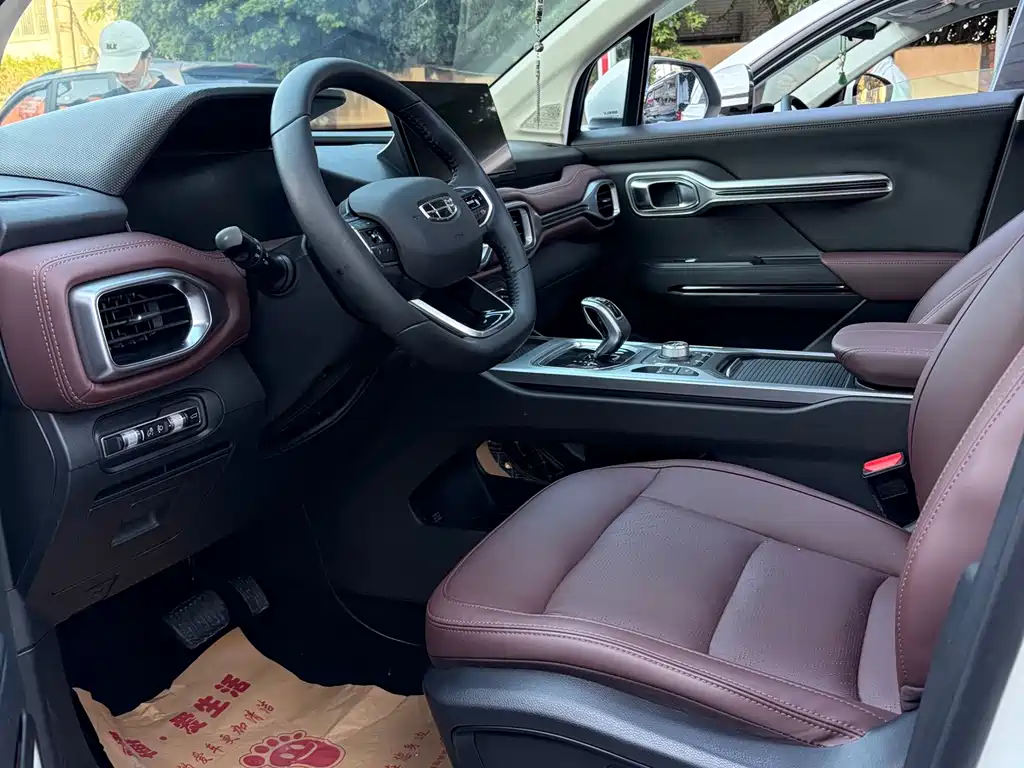 Geely Haoyue — миниатюра 15