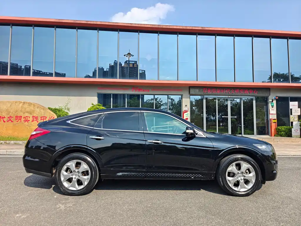 Honda Crosstour — миниатюра 4
