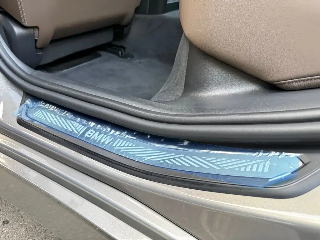 BMW i5 — миниатюра 34