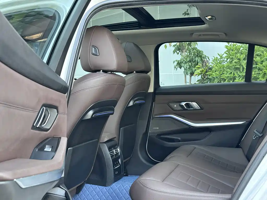 BMW 3 Series — миниатюра 9