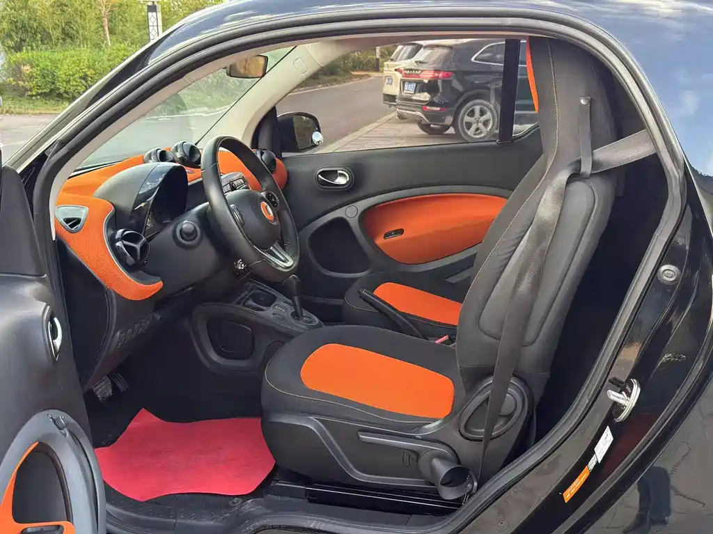 smart Smart Fortwo — миниатюра 4