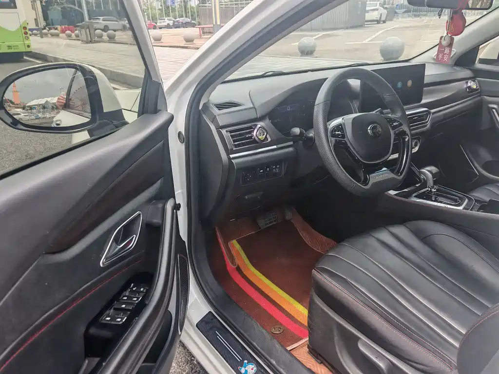 BAIC U7 — миниатюра 19