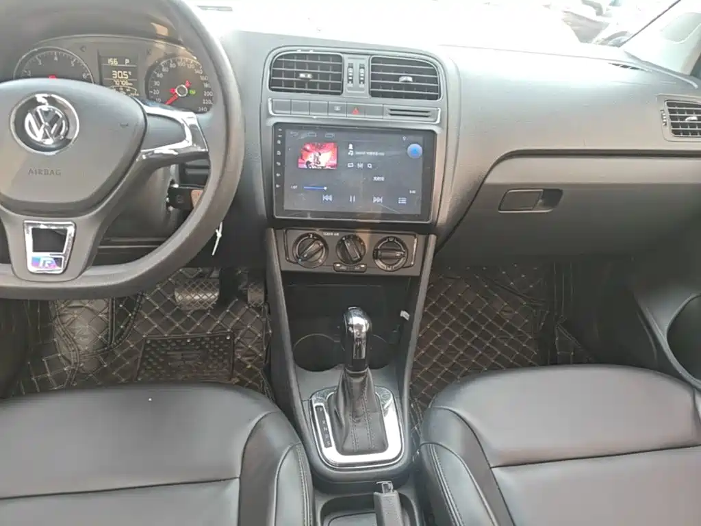 Volkswagen Polo — миниатюра 13