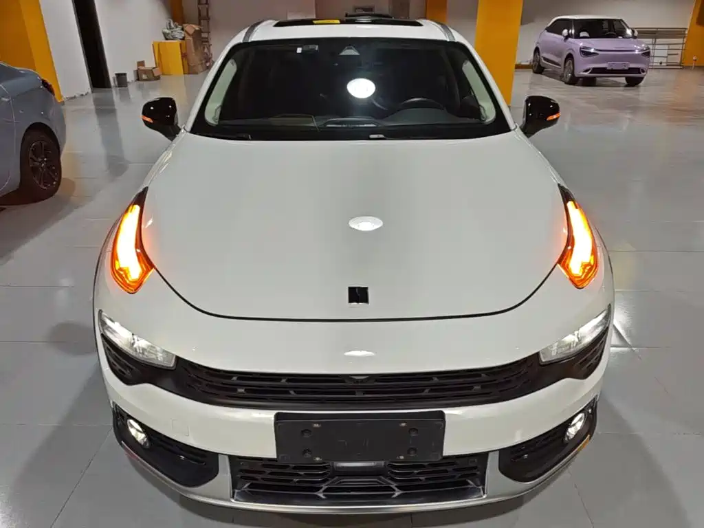 Lynk & Co 02 — миниатюра 3